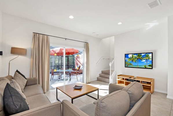 Apartment (3034WHITE) | Living room