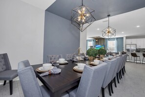 Villa (249SOUTHFIELD) | 10 bedrooms, free WiFi