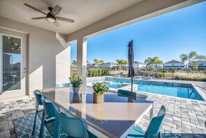 Villa (249SOUTHFIELD) | 10 bedrooms, free WiFi