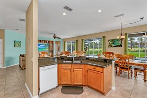 Villa (458 BELFRY) | Private kitchen