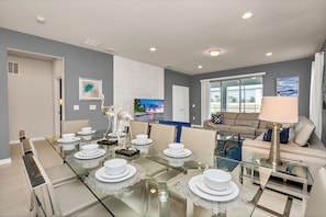 Biệt thự (8945ZURICH) | Khu vực ăn uống tại phòng