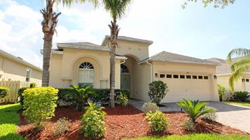 Villa (1812 NHD) | Exterior