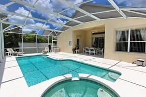 Villa (1812 NHD) | Alberca | Alberca al aire libre 