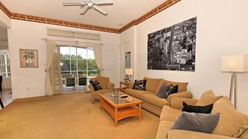 Villa (1812 NHD) | Living room | Flat-screen TV