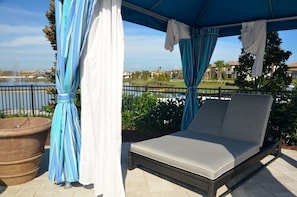 Villa (8882ML) | Balcony