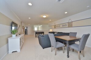 Villa (8882ML) | Dining