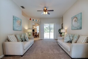 Villa (4 Bed Villa 732BD) | Salle de séjour