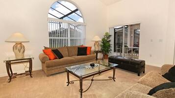 Villa | Living room | Flat-screen TV