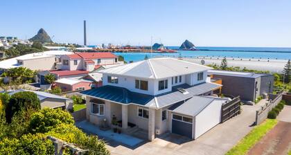 Modern Studio, close to Beach and Port