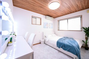 3 عدّة غرف نوم ومكواة/لوح كي وواي فاي مجانًا وملاءات أسرّة