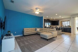 TV, DVD player, books, stereo