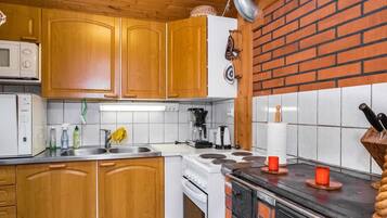 Réfrigérateur, micro-ondes, lave-vaisselle