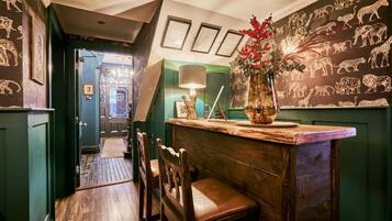 Deluxe Double Room | Interior