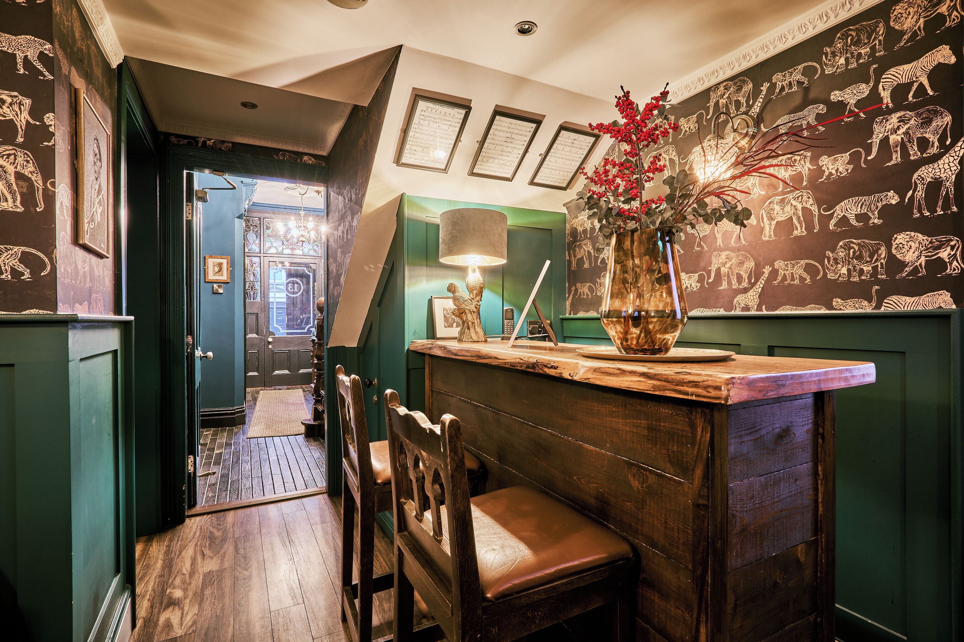 Free WiFi, bed sheets