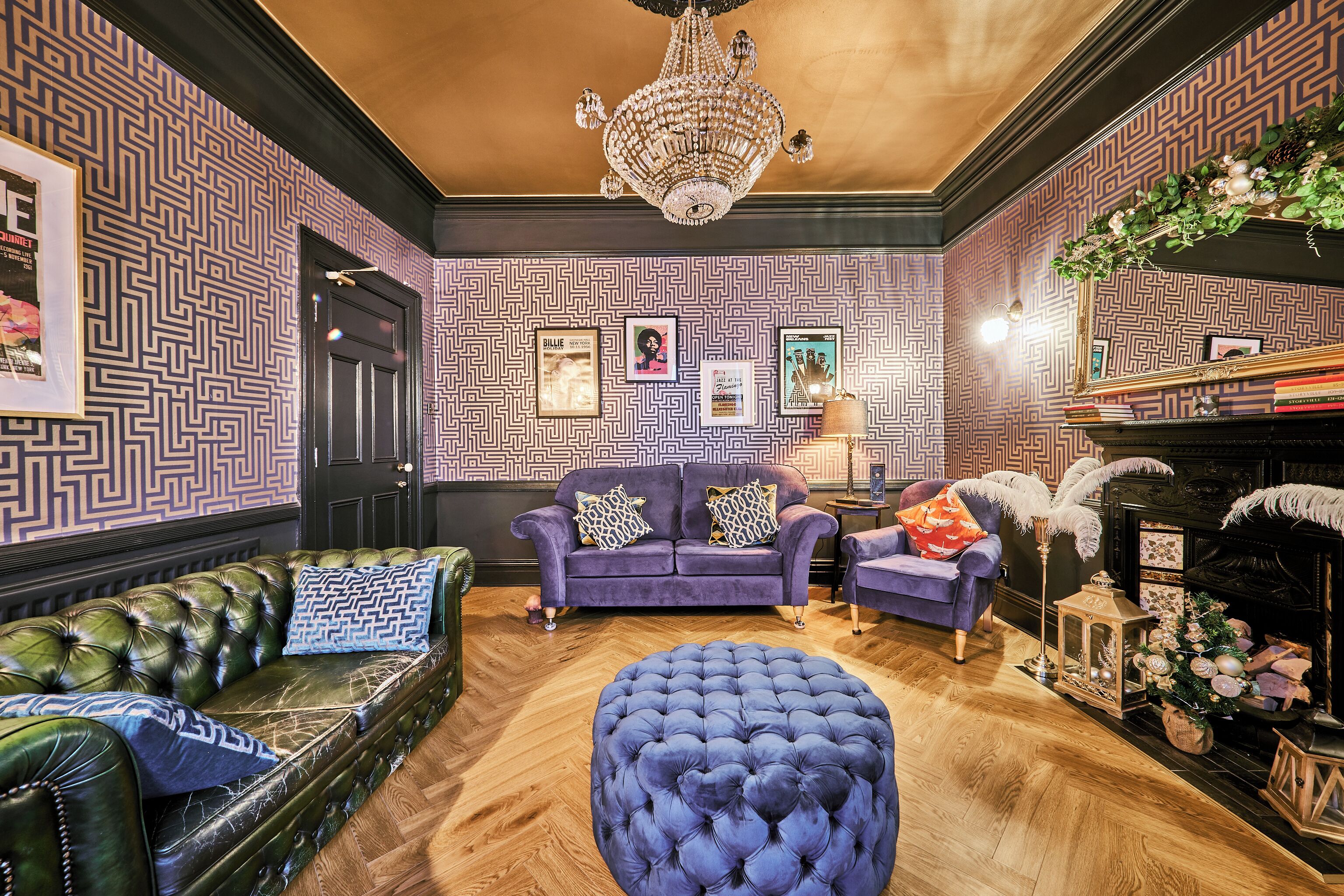 WiFi (無料)、ベッドシーツ