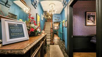 Free WiFi, bed sheets