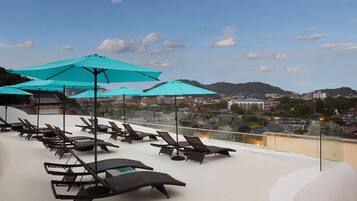 Seasonal outdoor pool, open 10:00 AM to 7:00 PM, cabanas (surcharge)