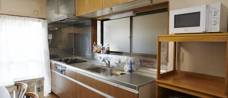 Private Vacation Home | Private kitchen | Fridge, microwave, stovetop, rice cooker