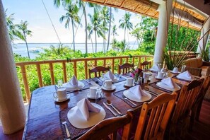 Bữa sáng với phụ phí nhỏ 