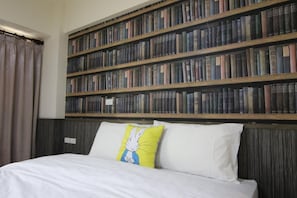 Blackout curtains, free WiFi, bed sheets