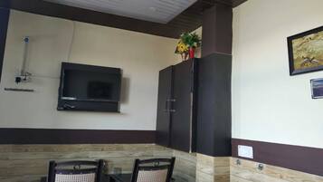 Premium Room | Television