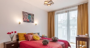Comfort Apartment, 1 Bedroom, Kitchen | 1 bedroom, in-room safe, individually decorated, individually furnished