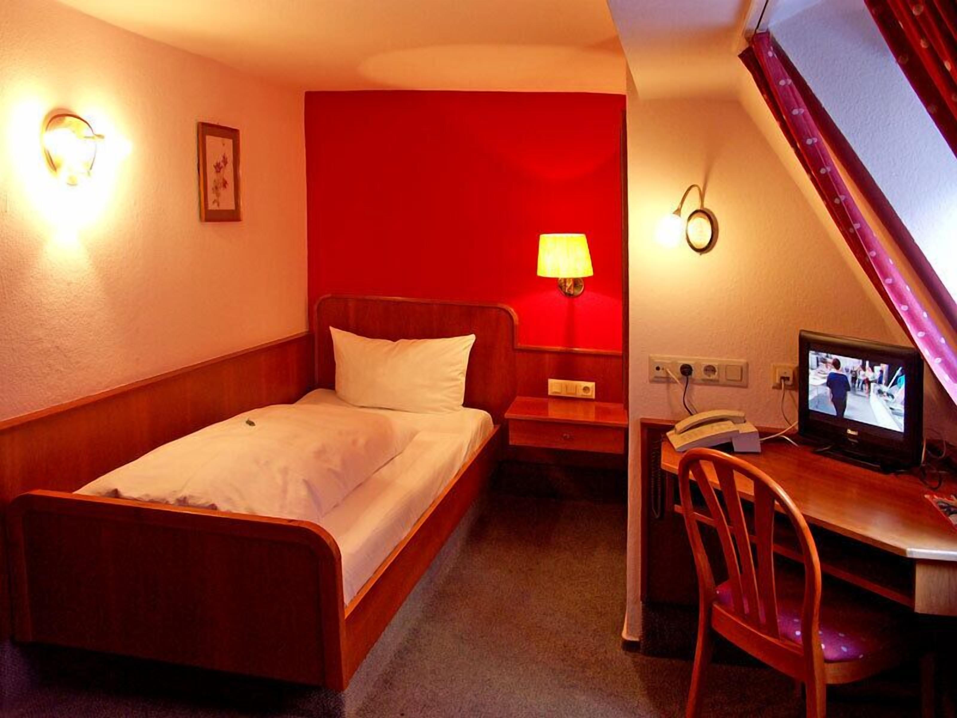 single room | 1 bedroom, free wifi, bed sheets