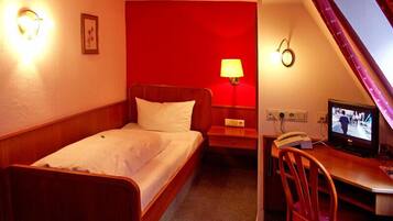 Quarto solteiro | Wi-Fi de cortesia, roupa de cama