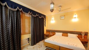 Floor plan - Indian Home Stay (Agra)