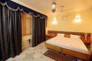 Floor plan - Indian Home Stay (Agra)