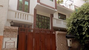 Property entrance - Indian Home Stay (Agra)