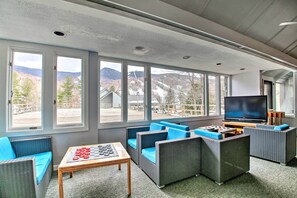 Games room - Loon Mountain Condo w/ Pool & Game Room Access! (Lincoln)