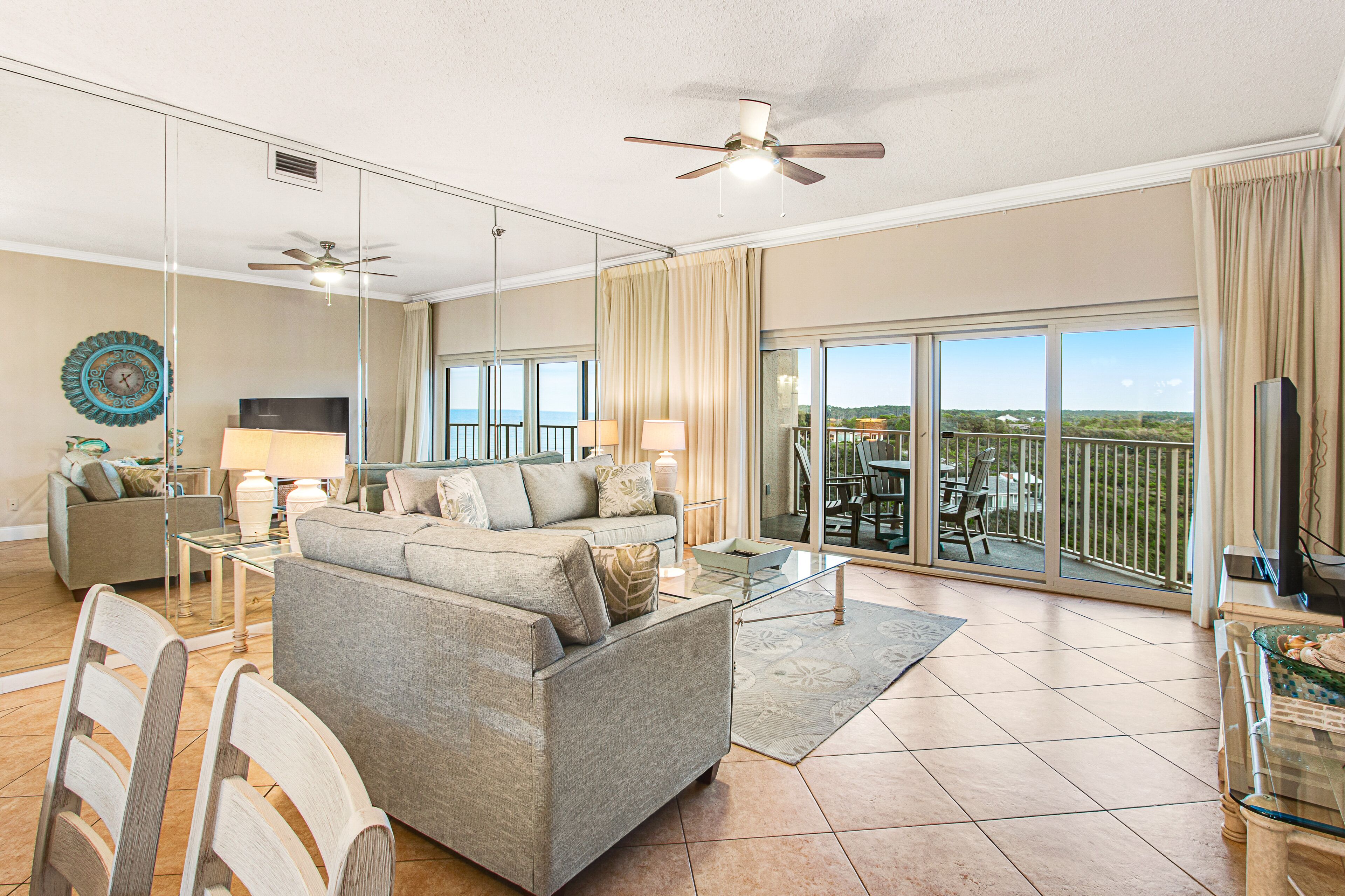 Amazing beachfront home with hot tub, pool & top-rated tennis facilities