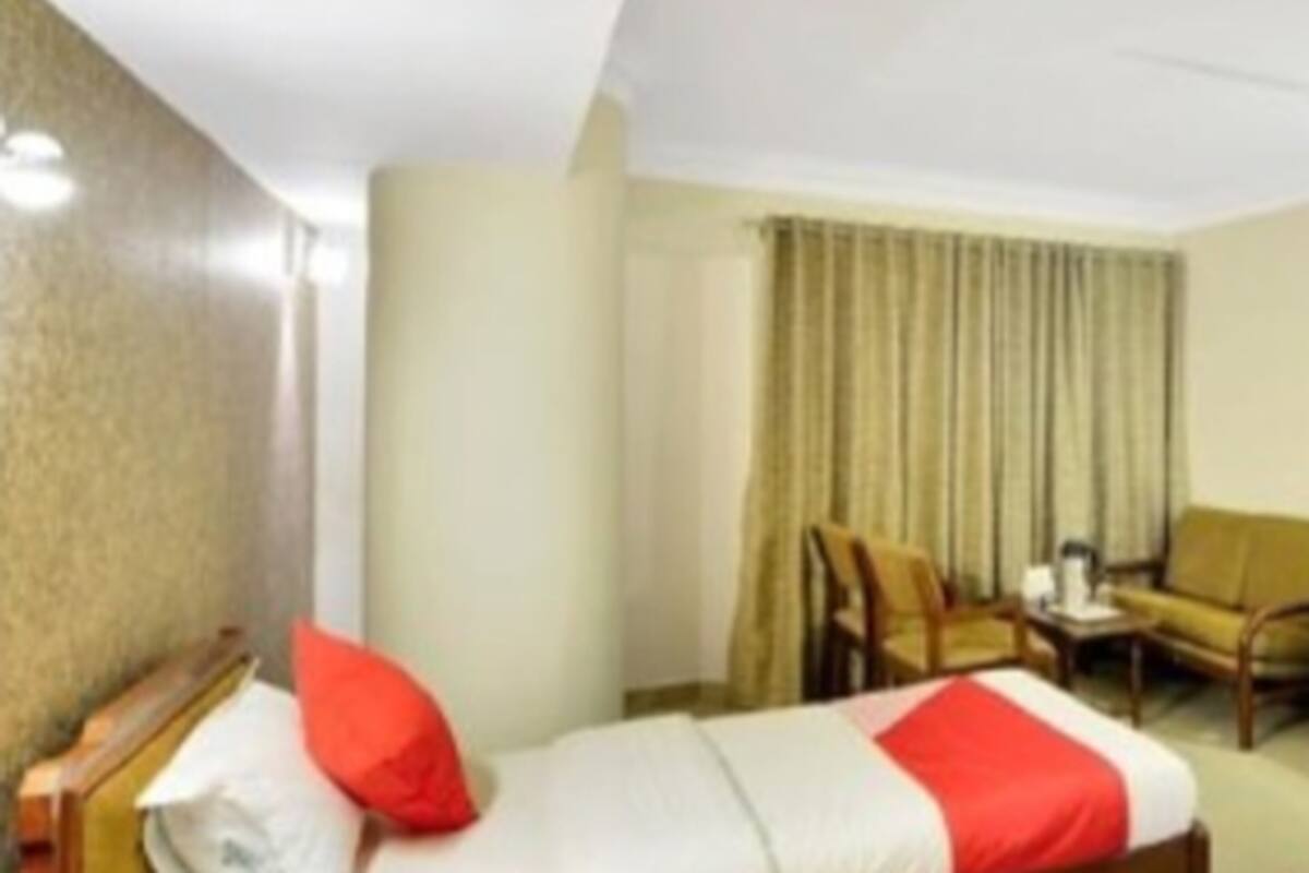 Egyptian cotton sheets, premium bedding, in-room safe, soundproofing