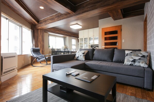 아파트 | 거실 공간 | 평면 TV