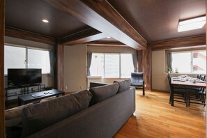 아파트 | 거실 공간 | 평면 TV