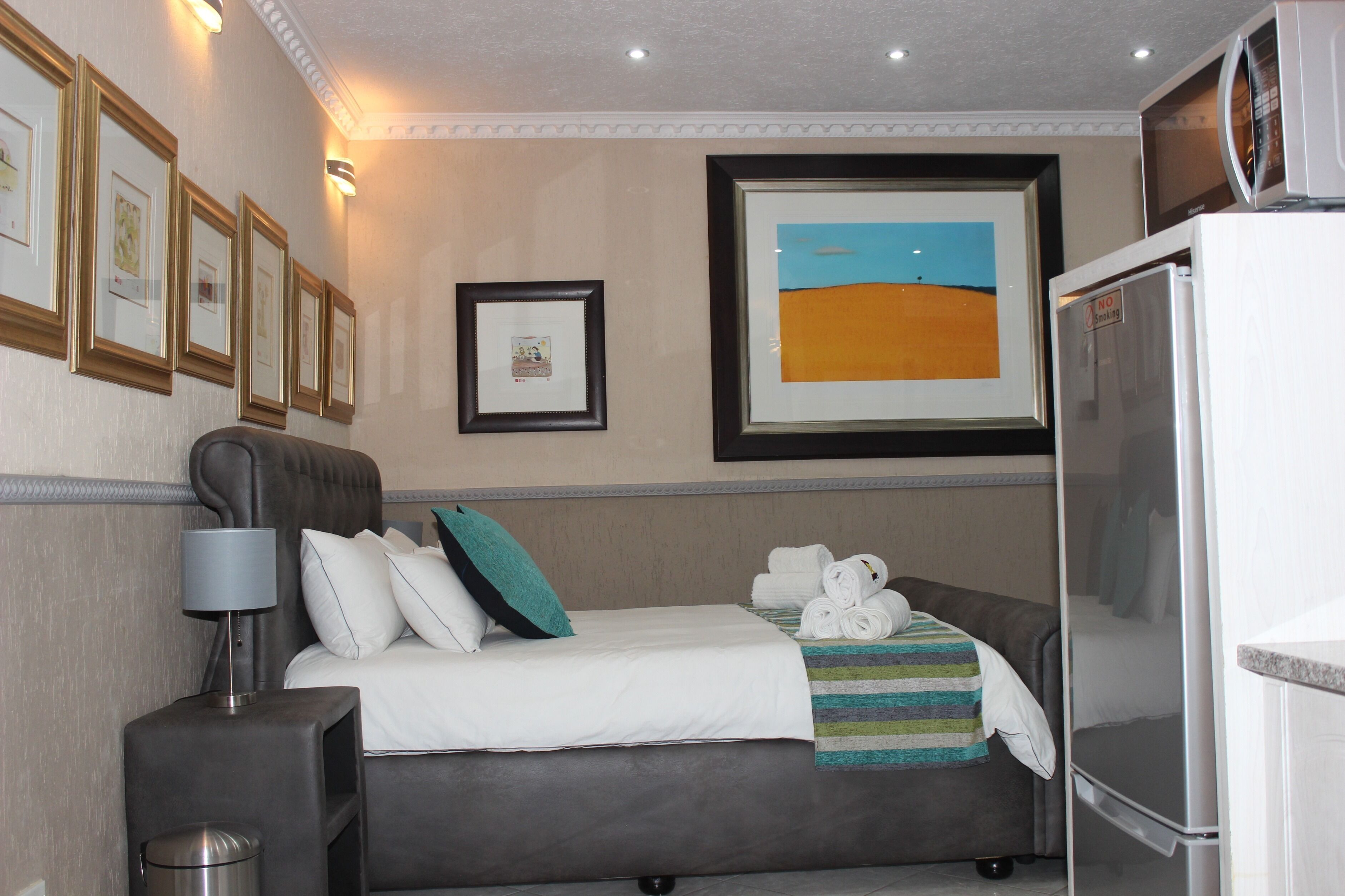 Comfort Studio Suite | Premium bedding, Select Comfort beds, in-room safe