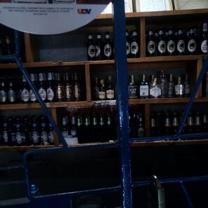 Bar (on property) - Aberdare Guest House (Naivasha)