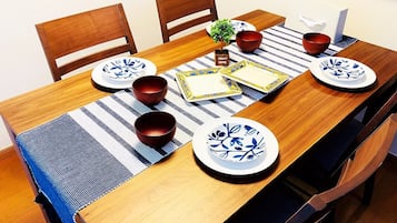 Apartment (201) | Ryokan dining