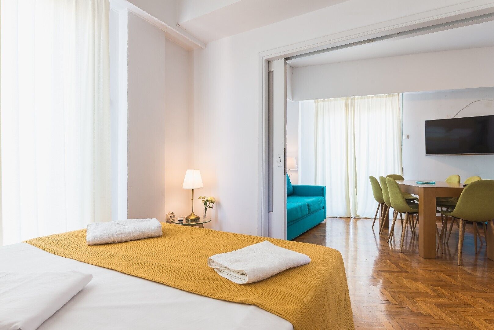 4 chambres, fer et planche à repasser, Wi-Fi, draps fournis