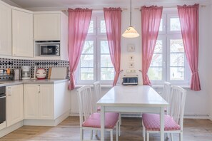 Familienapartment (incl. 95 EUR cleaning fee) | Eigene Küche