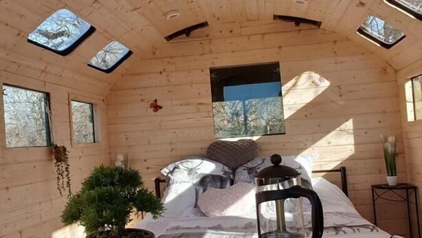 Room - La roulotte de la Vallée de l'Alzou (Alvignac)