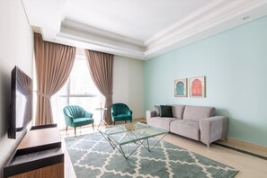 3 bedrooms, laptop workspace, iron/ironing board, WiFi