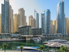 Marina - Gorgeous 2BR With Breathtaking Dubai Marina Views! (Dubai)