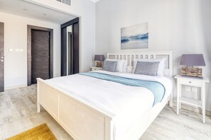 2 bedrooms, laptop workspace, iron/ironing board, WiFi