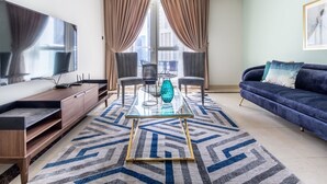Unclassified image, 3 of 37, button - High-end & Stylish 3BR Apartment in Downtown Dubai (Dubai)