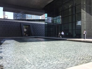 Outdoor pool - Burj Khalifa View! Amazing 1BR in Difc (Dubai)