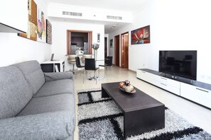 TV - Stylish 1BR in Dubai Marina! Sleeps 3! (Dubai)