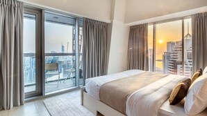 2 Schlafzimmer, laptopgeeigneter Arbeitsplatz, Bügeleisen/Bügelbrett