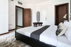 2 soverom, skrivebord for bærbar PC, strykejern/-brett og wi-fi